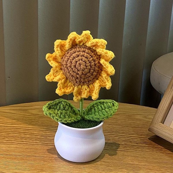 Crochet Potted Sunflower (Free Gift Bag)