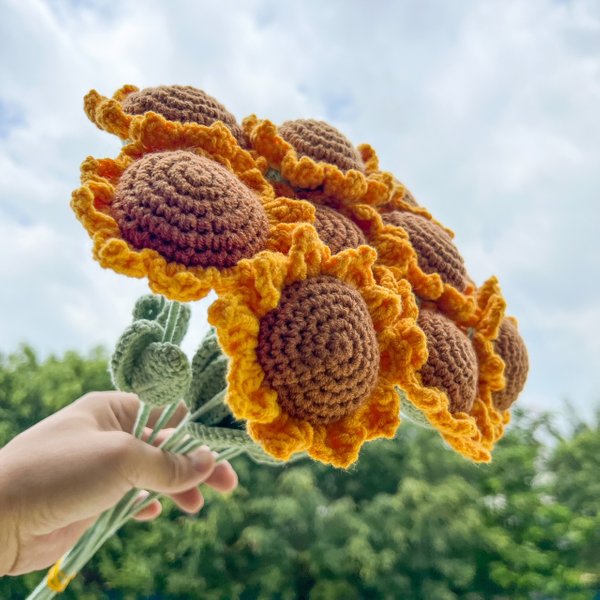 Crochet Single Stalk Sunflower Bouquet (Free Gift Wrapping)